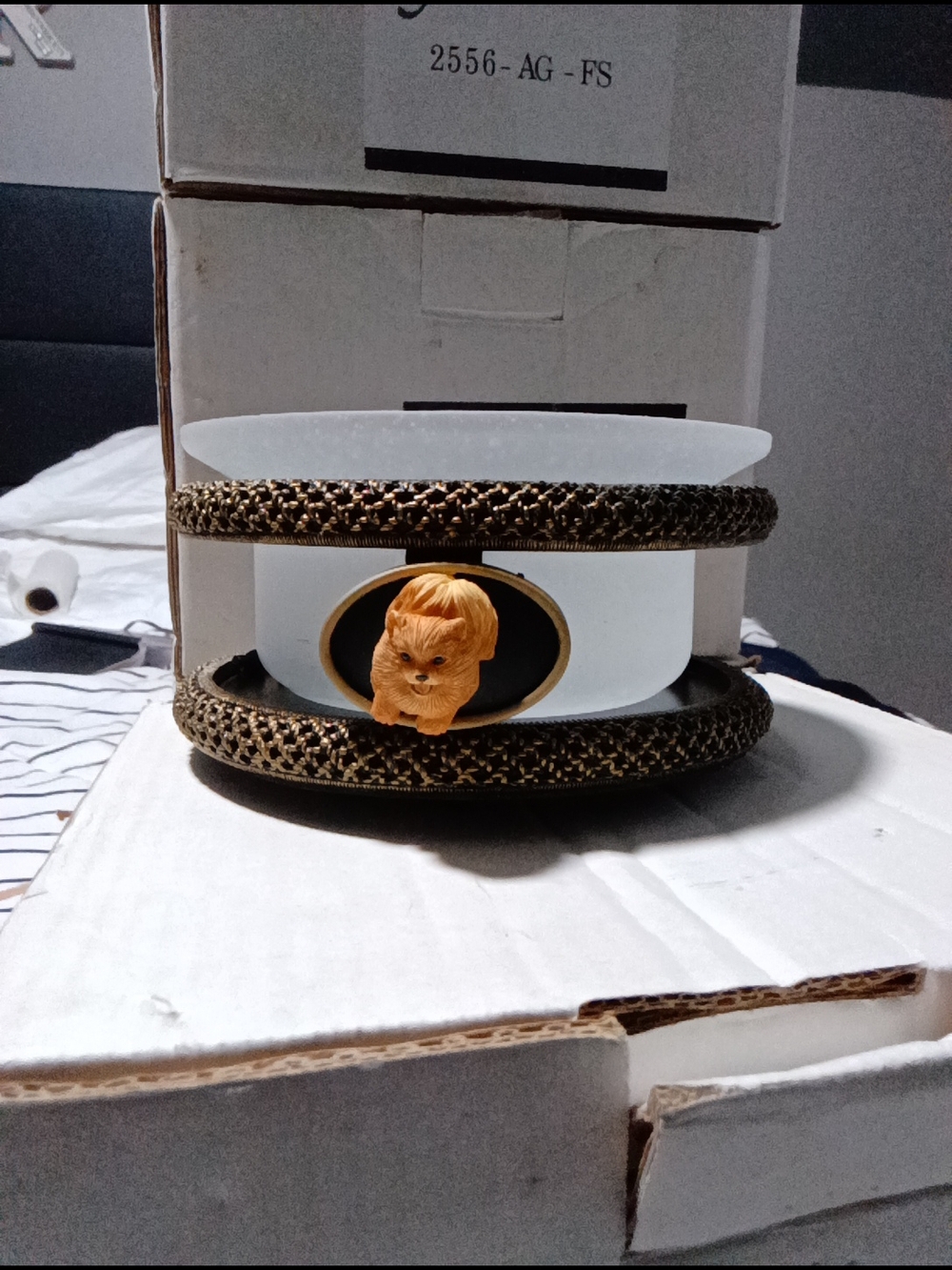 Source Unknown White & Gold Decorative Dog Bowl with Brown Dog Accent